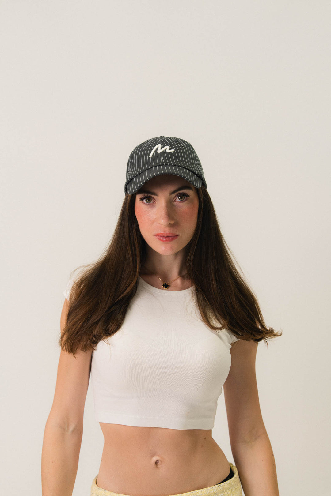 Casquette rayée brodée signature