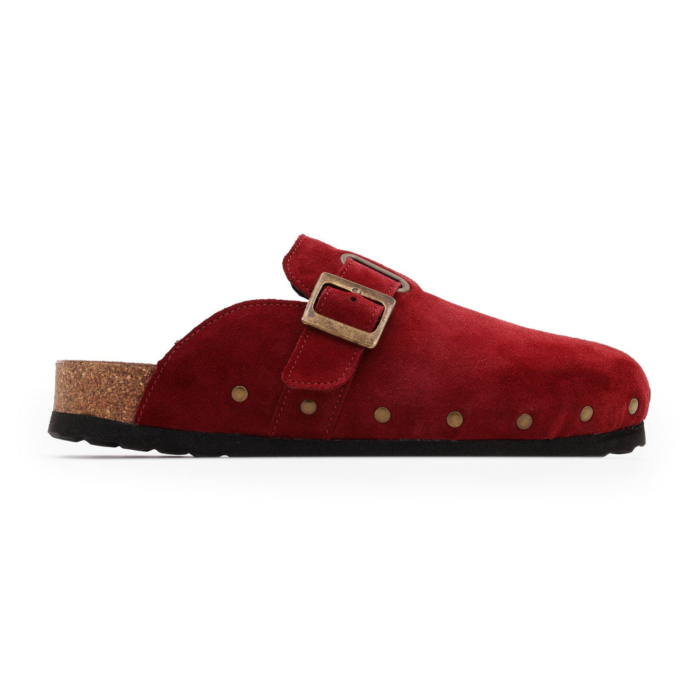 Chaussure sabot bordeaux en cuir daim, décorée de rivets bronze – vue latérale droite, semelle ergonomique en liège